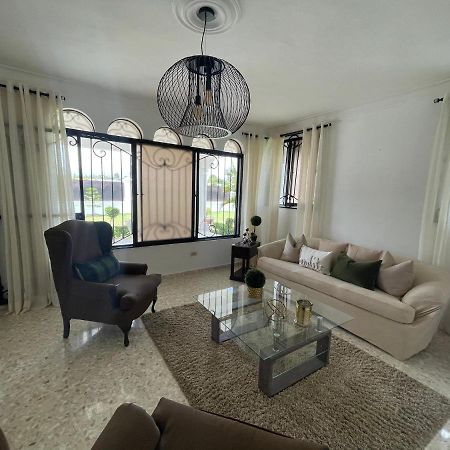 The Gil Place Villa Santiago De Los Caballeros Exterior photo